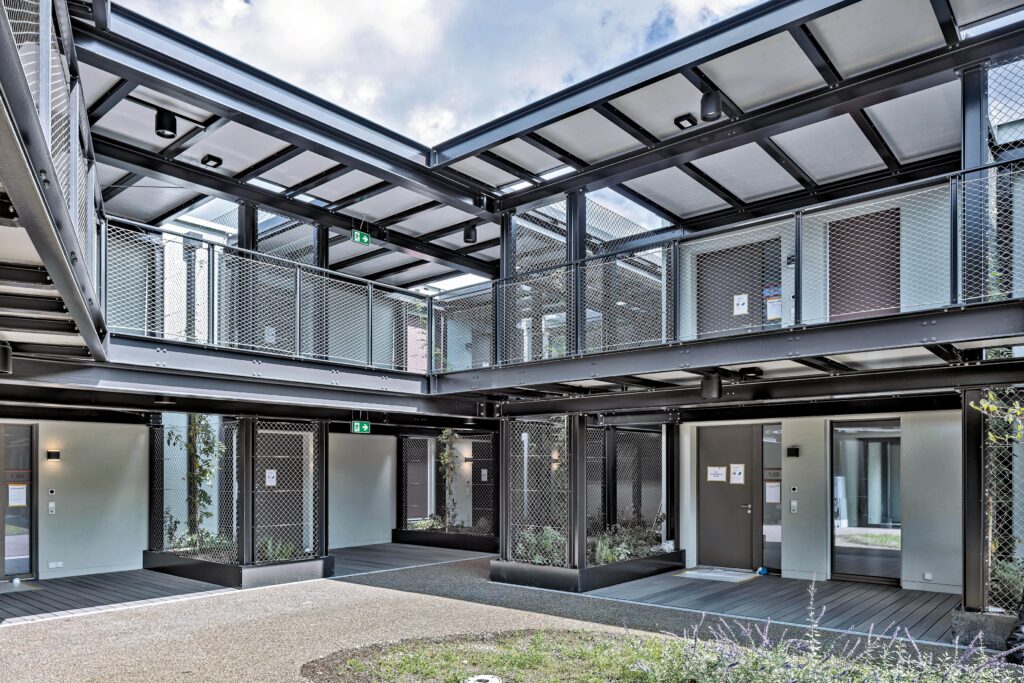 12130d-ueberbauung-flos_ekz-coop-huttwil-dr-durr_24
